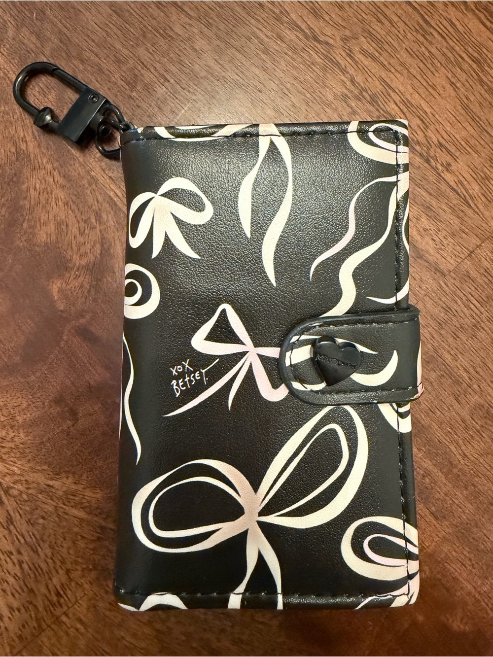 Betsey Johnson Sweet Bow Coquette Bifold Wallet with Keychain